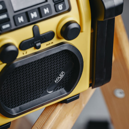 Robust Byggeradio med Bluetooth og Opladningsfunktion