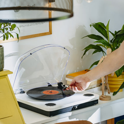 Pladespiller Hvid/træ farve med Bluetooth & USB optagelse