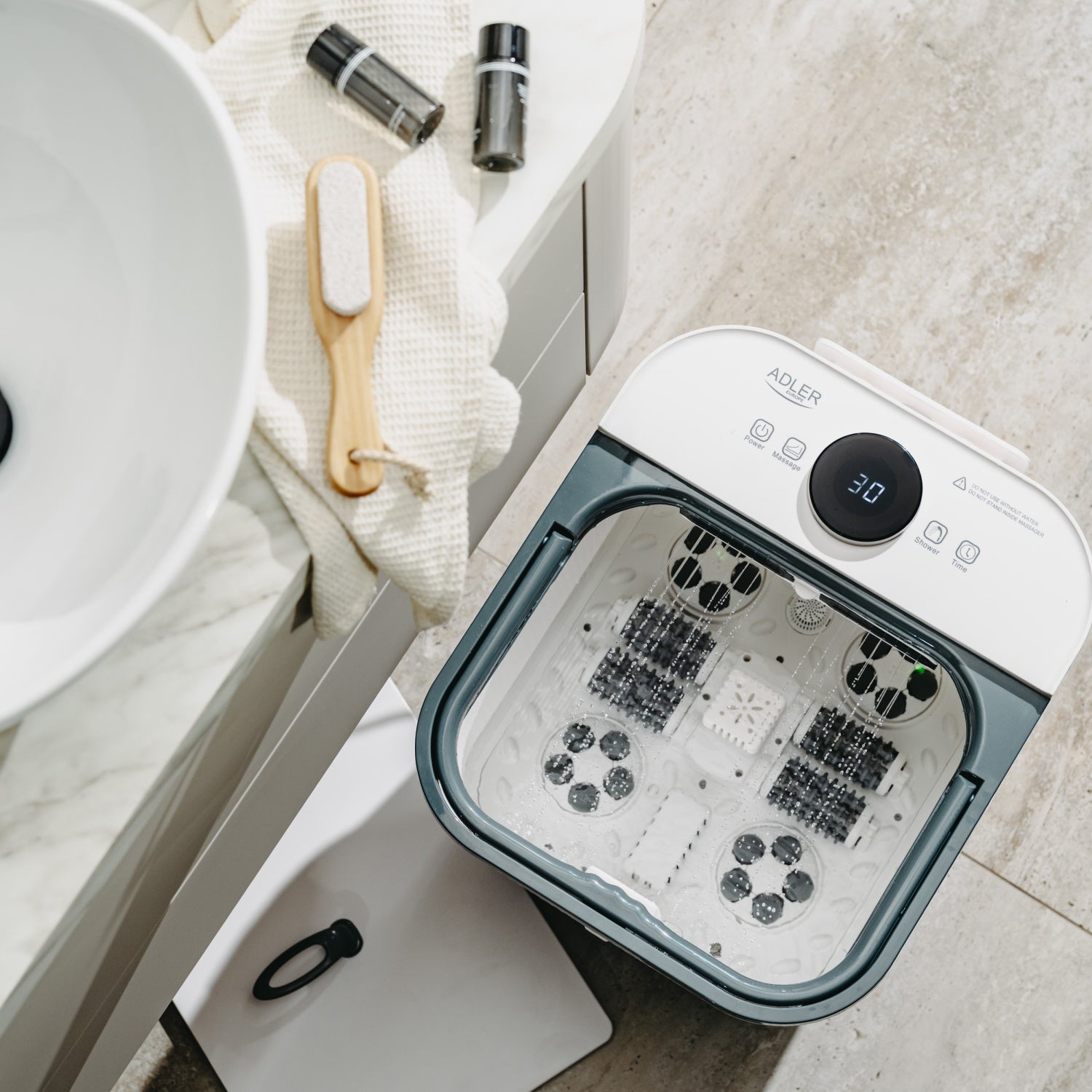 Fodspa med massage, varme og saltbeholder