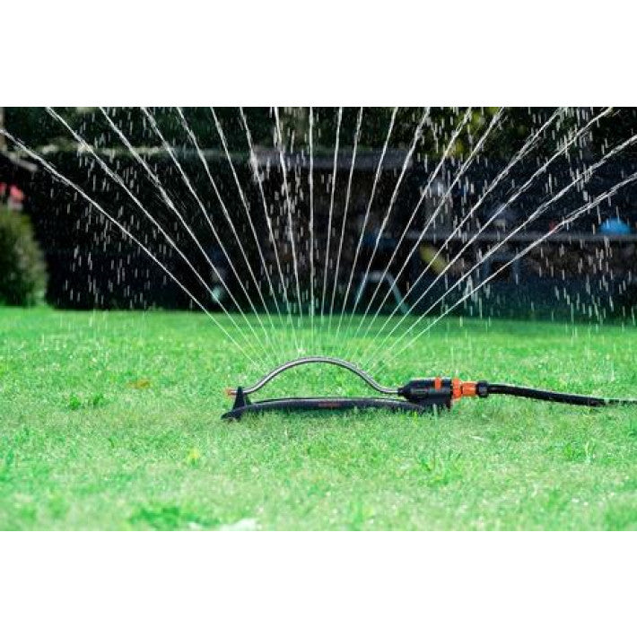 Black & Decker Sprinkler med 19 Huller – Effektiv Vanding til Hele Haven