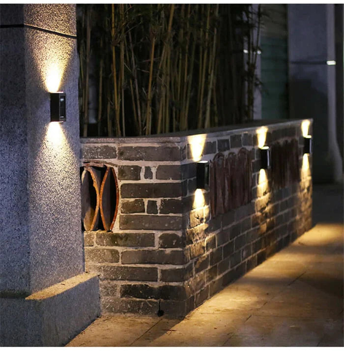 Solcellelamper til haven – Udendørs LED Solar lamper i stilrent design