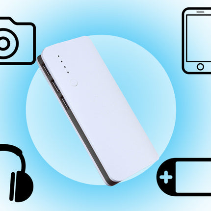 Powerbank 10.000mAh med 3x USB, hurtig opladning & LED lygte