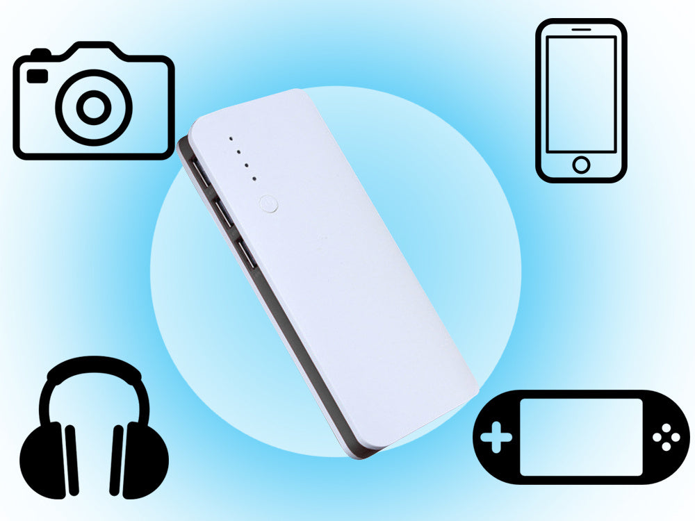 Powerbank 10.000mAh med 3x USB, hurtig opladning & LED lygte
