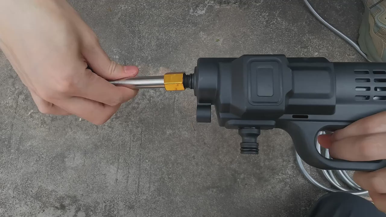 Indlæs video: Højtryksrenser inkl. batteri og Tilbehør
